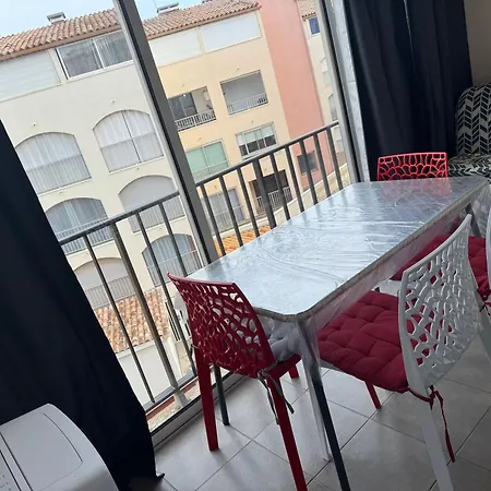 Cosy Entre Port Et Cap