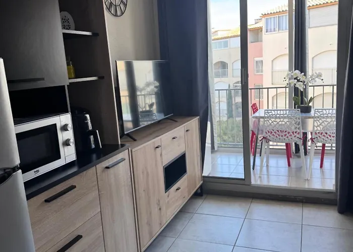 Cosy Entre Port Et Cap