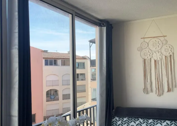 Cosy Entre Port Et Cap *